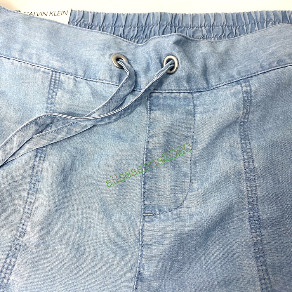 Calvin Klein CHAMBRAY DRAWSTRING UTILITY 4" SHORTS - Picture 10 of 10
